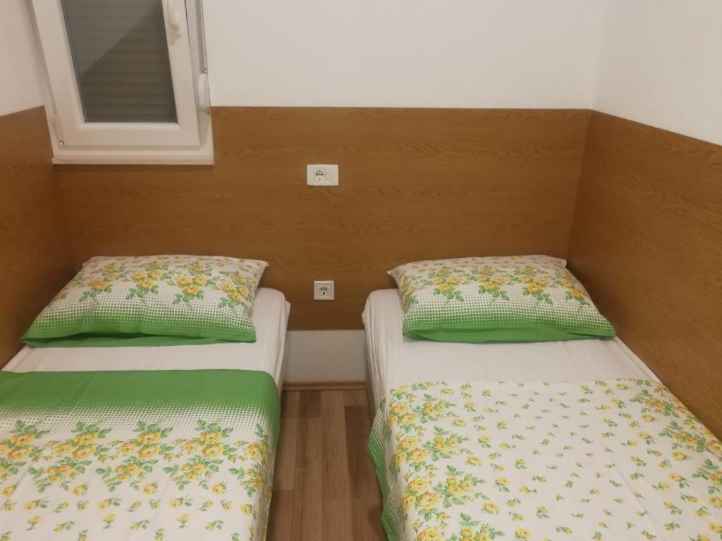 Apartman Darko Rogoznica  Exteriör bild