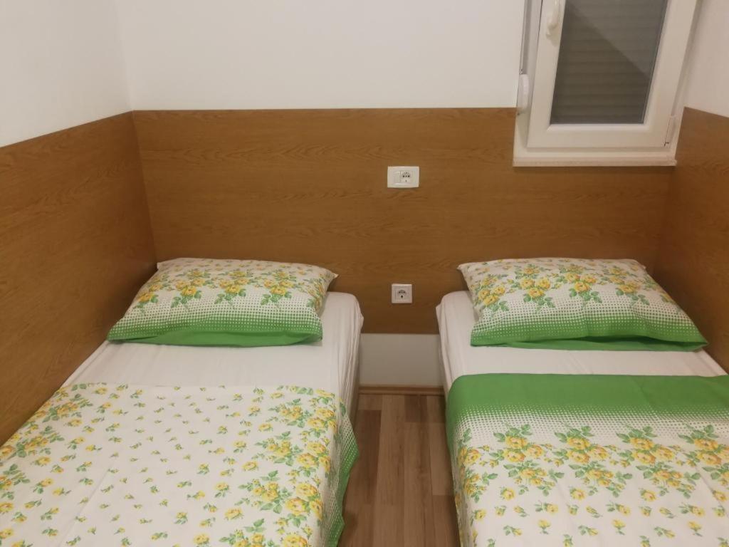 Apartman Darko Rogoznica  Exteriör bild